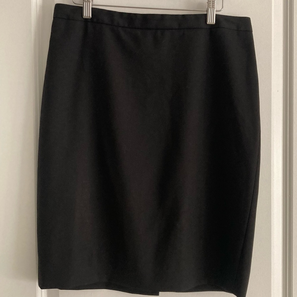 J. CREW Super 120’S 100% Wool Fully Lined Black Skirt Size 8